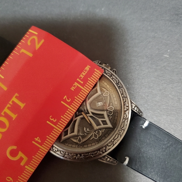 Watch - Picture 8 of 8